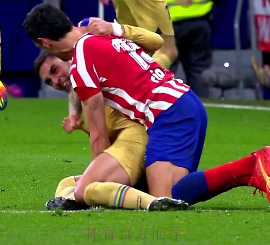 科贝记者：本泽马将无缘对阵黄潜的西甲联赛